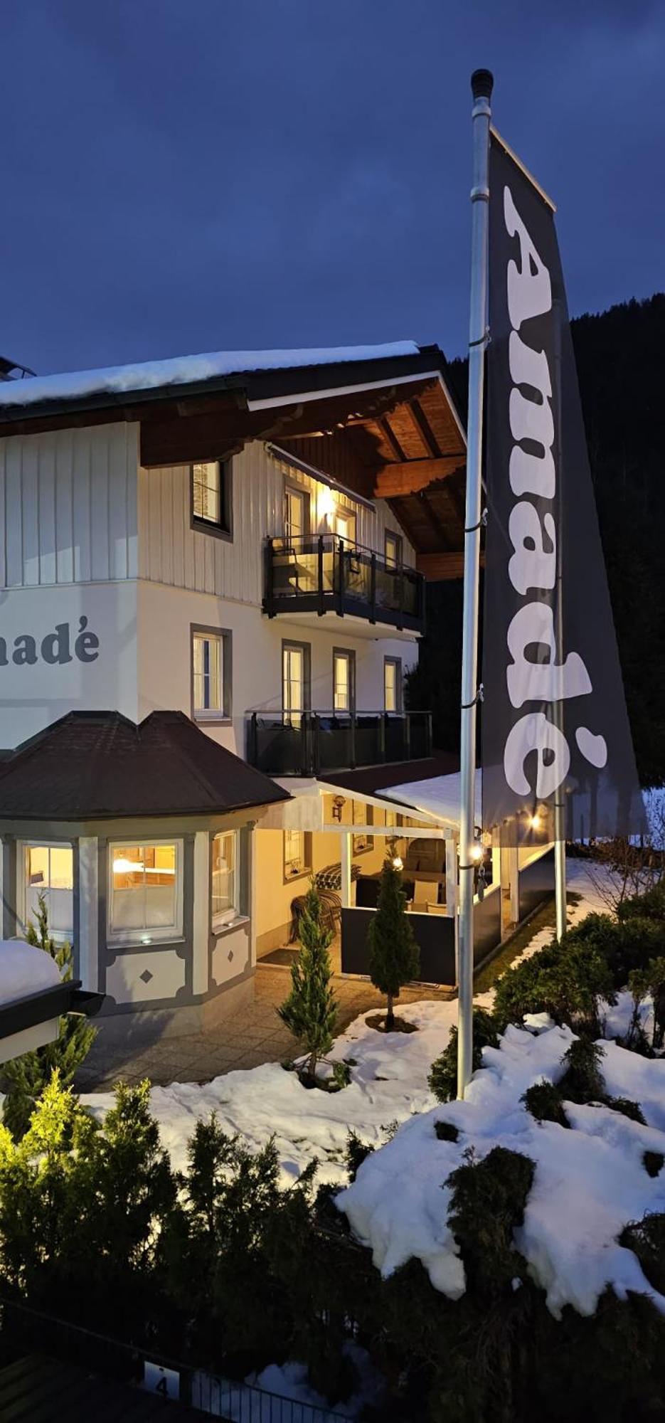 Gaestehaus Amade Flachau Buitenkant foto